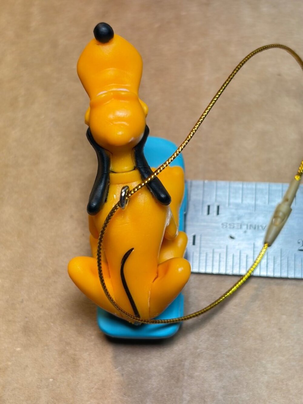 Disney Pluto Christmas Tree Ornament Figure On Skateboard Sf - Picture 10 of 10